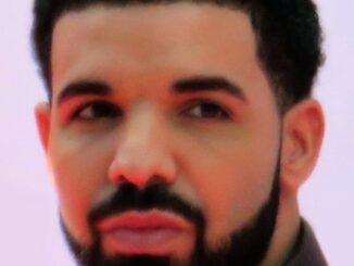 1280px Drake at The Carter Effect 2017 36818935200 cropped