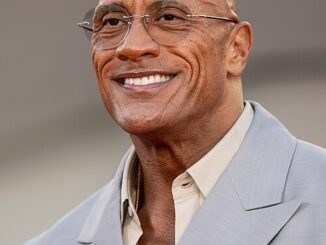 Dwayne Johnson 1764 4x5 cropped with moderate headroom