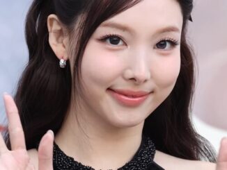 Nayeon 251120 1