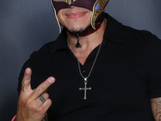 Rey Mysterio 29081123617